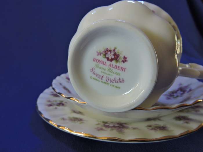 Royal Albert Trio SWEET VIOLETS  Fine porcelain