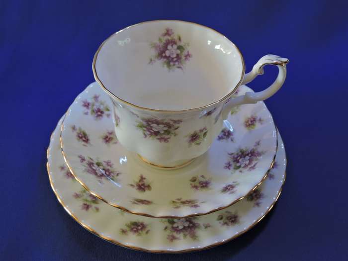 Royal Albert Trio SWEET VIOLETS  Fine porcelain
