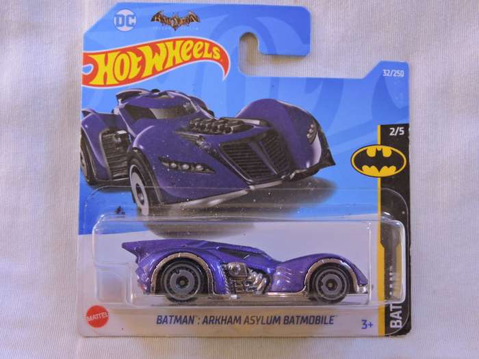Hot Wheels Arkham Asylum BATMOBILE ( Purple )  Batman