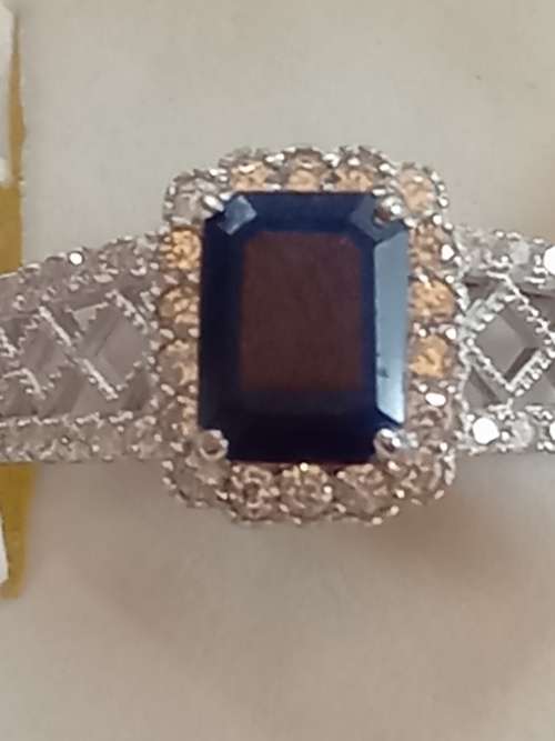 Fine Solid silver ring with sapphire