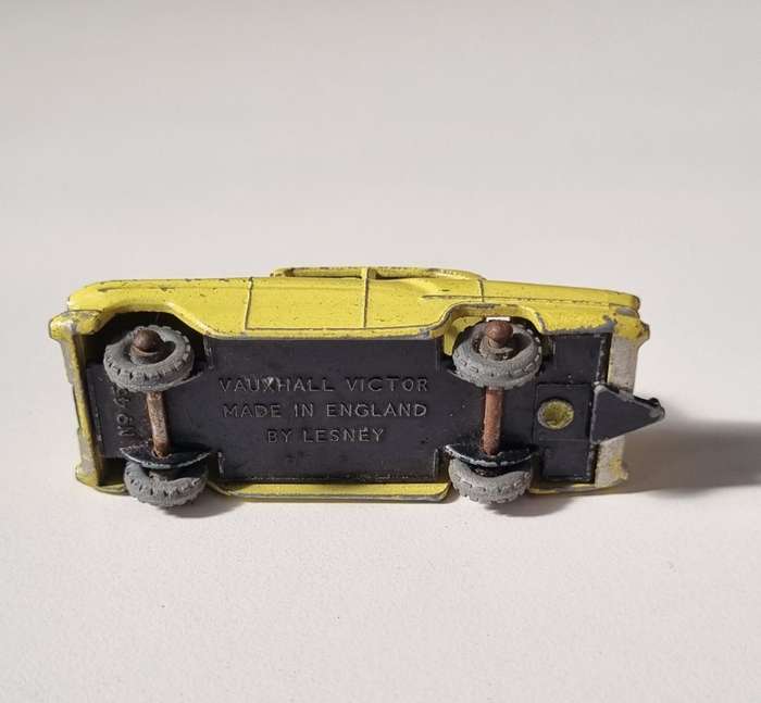 Matchbox Lesney 45A Vauxhall Victor