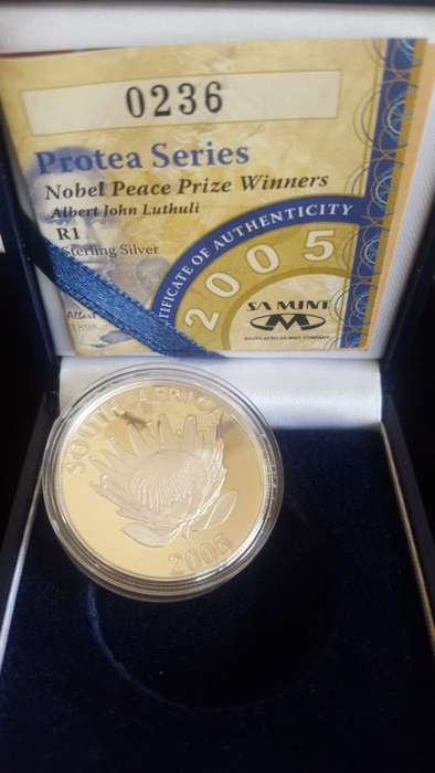 # 2005 Proof Silver R1 - Albert Luthuli - Nobel Laureate - LOW MINTAGE  COA 0236 #