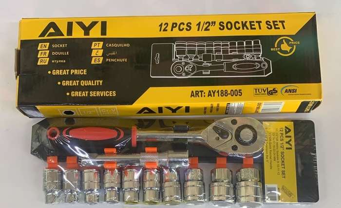 AIYI 12PCS 1/2` Socket set