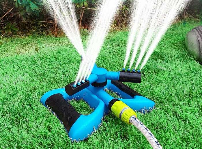 Garden Plants Grass and Lawn Water Sprinkler 360 Rotating System