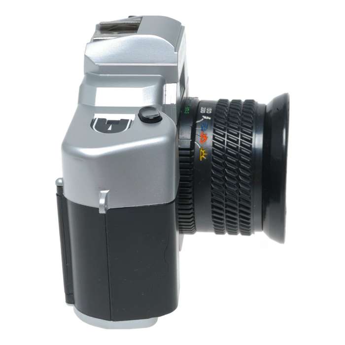 Sounex S 3000 camera focus free - 50mm 1.6.3 optical lens in good condition. In original box