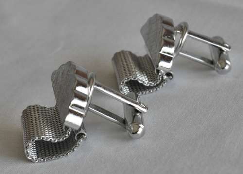 Vintage silver tone mesh wrap cufflinks with tie tack