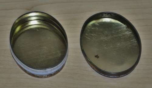 Collectible Ian Logan`s Fine English Collection Pure Vegetable Soap Small Oval Tin c1990