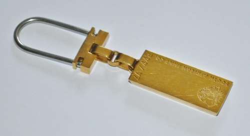 Vintage South African Mint Co. Gold Plated Ingot (numbered ZA7442) Key Ring Key Chain