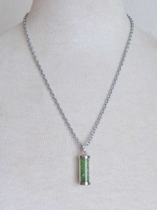 Vintage silver tone chain with tube pendant filled with jade chips