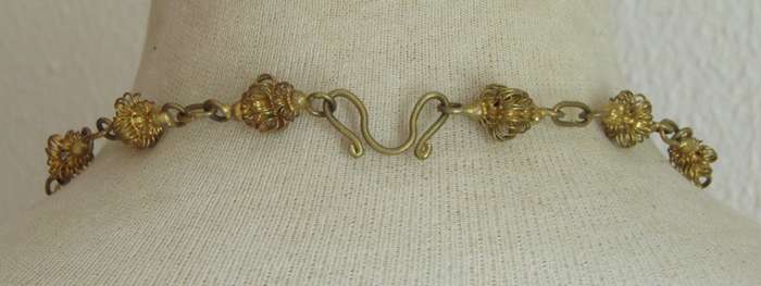 Vintage 1940s gilt brass wire basket bead necklace