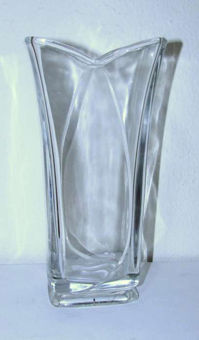 Contemporary Bormioli Rocco Vinciana Flower Vase - Made in Italy
