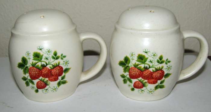 Retro 1970s Handled Ceramic Salt and Pepper Shakers on Wooden stand made in Japan