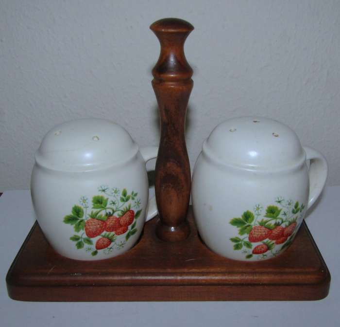 Retro 1970s Handled Ceramic Salt and Pepper Shakers on Wooden stand made in Japan
