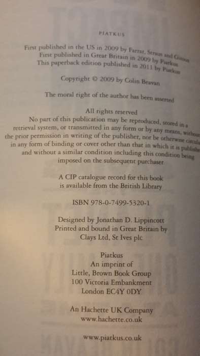 BOOKS - No Impact Man: Saving the Planet One Family at a Time  - Colin Beavan