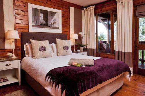 Holiday voucher discount accommodation 
