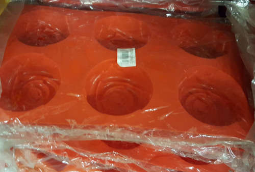 REDUCED TO CLEAR!!! Silicone Bakeware. Various patterns. See other clearance auctions!