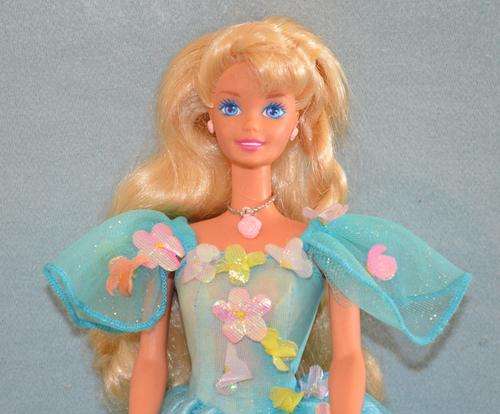 1995 Songbird Barbie made by Mattel