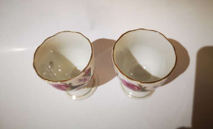 Vintage Egg Cups with Rose Patern (2pc)