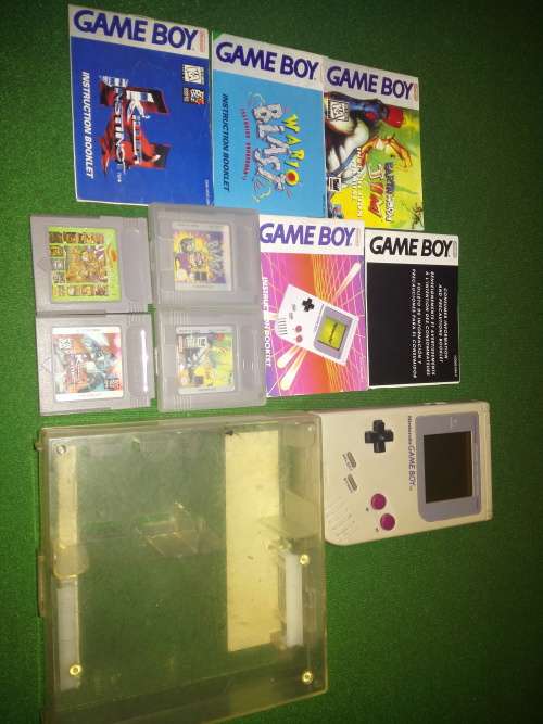 Nintendo Gameboy Dmg-01 in box with 4 games (read description!)