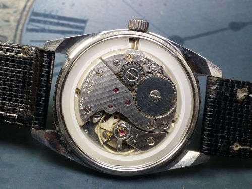 Vintage TITUS Swiss Made Mechanical Handwinding Movement Mens Wrist Watch