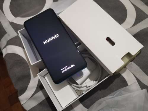 Huawei P30 lite very clean