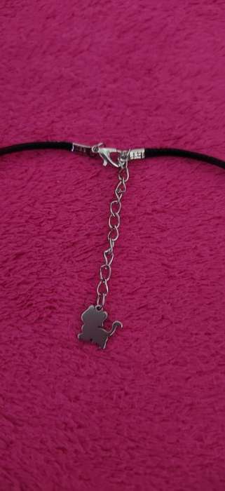 Natural Stone Heart Shape Pendants and Leather Cord Necklaces