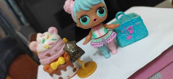 LOL SURPRISE DOLL - BIG SISTER  - GENUINE LOL