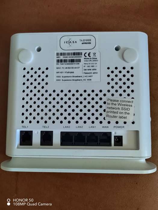 CPE 2000 4G Router (It take a SIM CARD)