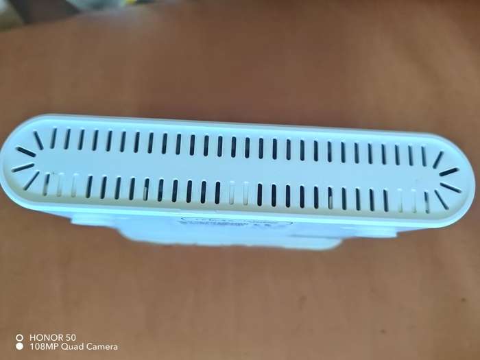 CPE 2000 4G Router (It take a SIM CARD)