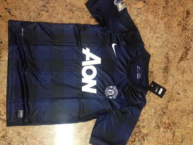 ***Man Utd Away Supporters Jersey - Size Large - HOT Bargain!!!***