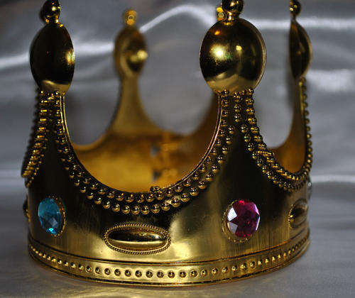 Boys plastic party crown
