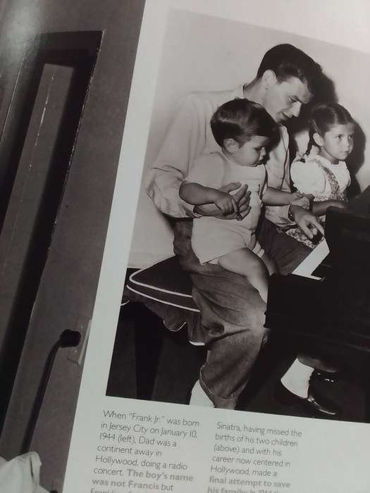 Remembering Sinatra (Soft Cover) A Life In Pictures