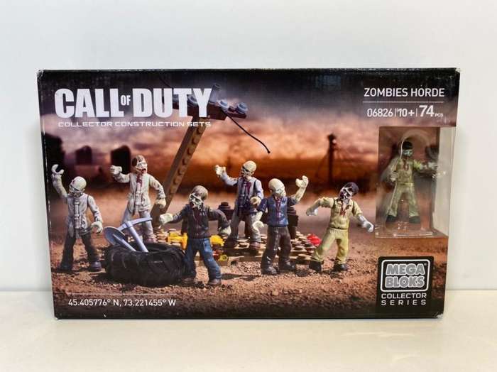 Call Of Duty Mega Bloks Collector Series Zombie Horde Building Set