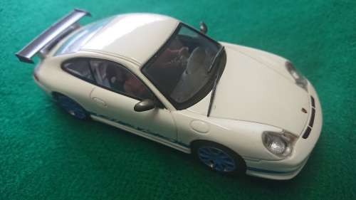 AUTOART PORSCHE 911 GT3 RS   -   1/32 SCALE SLOT CAR