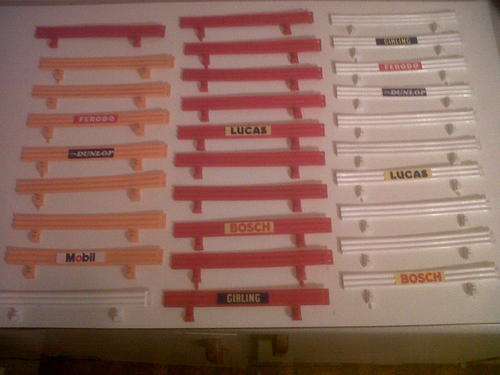 ***R1 START *** 29 X SCALEXTRIC BARRIERS