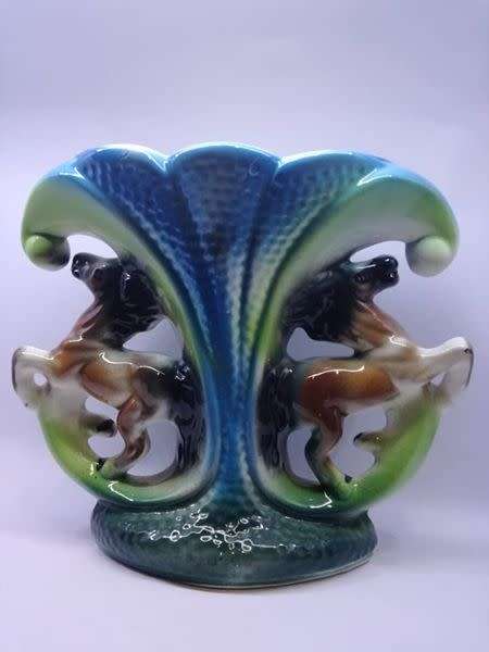 Pretty very vintage big vase! LOOK!!