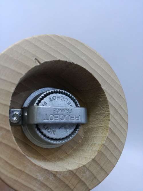 Peugeot Paris Natural pepper mill 30cm - New