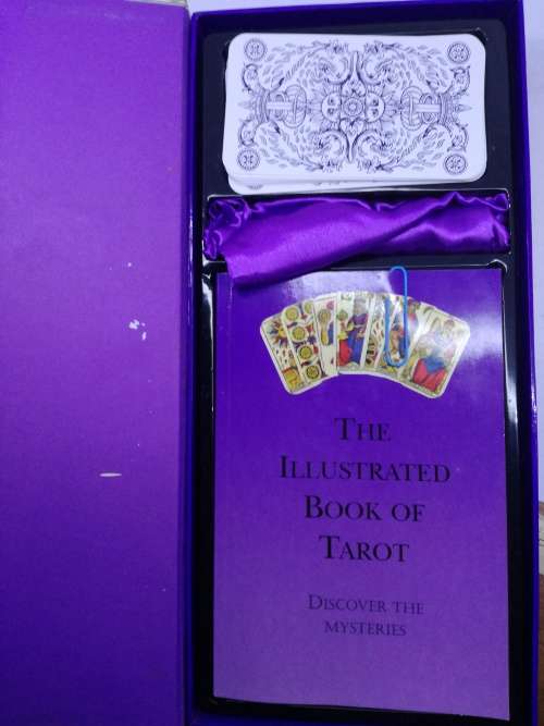 Tarot cards and book set