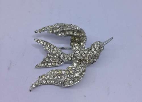 Stunning bird brooch