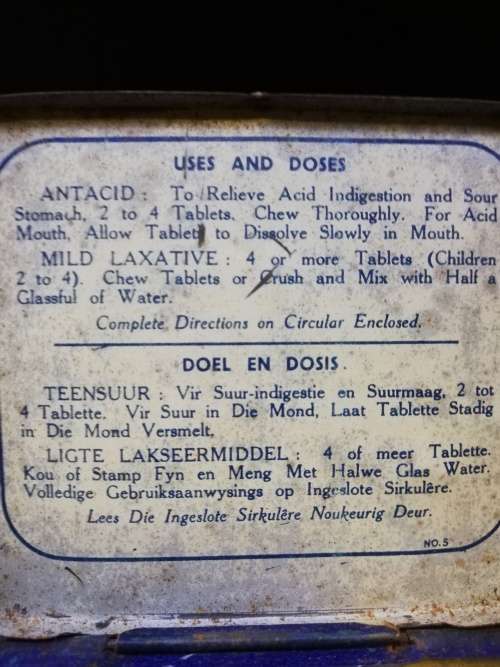Vintage Phillips melk van magnesia tablette tin - AFRIKAANS een kant Engels anderkant