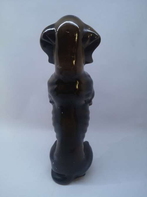 Vintage Dashund figurine made in Japan - Ries