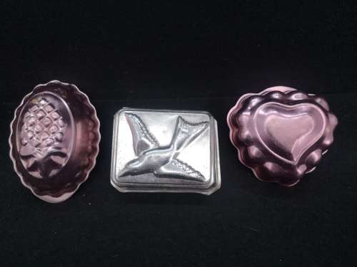 Vintage small jelly molds