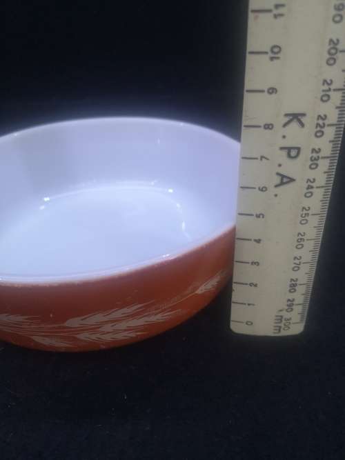 Pyrex wheat pattern bowl and lid
