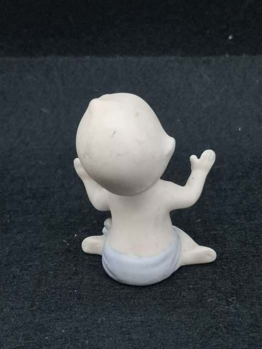 Vintage small porcelain Kewpie