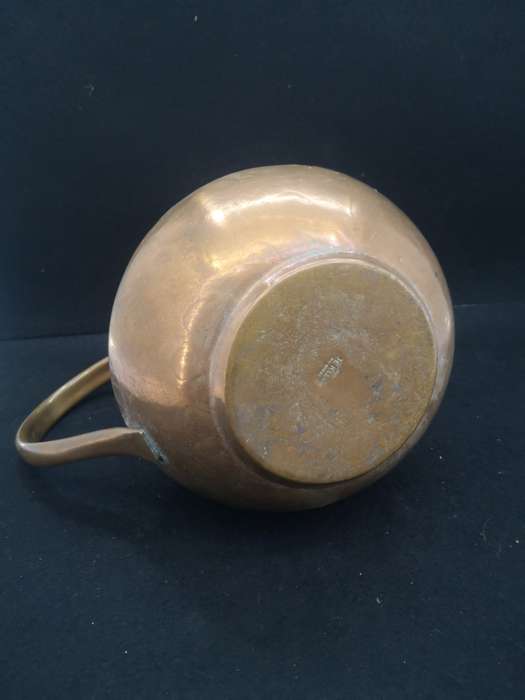 De Klerk Copper water jug  in good condition