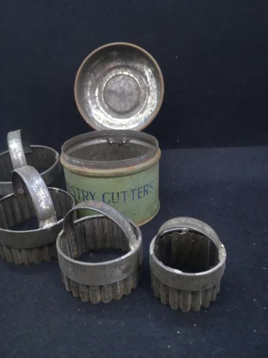Tala pastry cutter tin with cookie cutters!