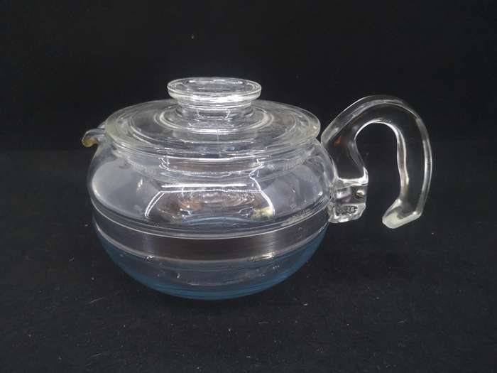 Vintage Pyrex Flameware glass teapot