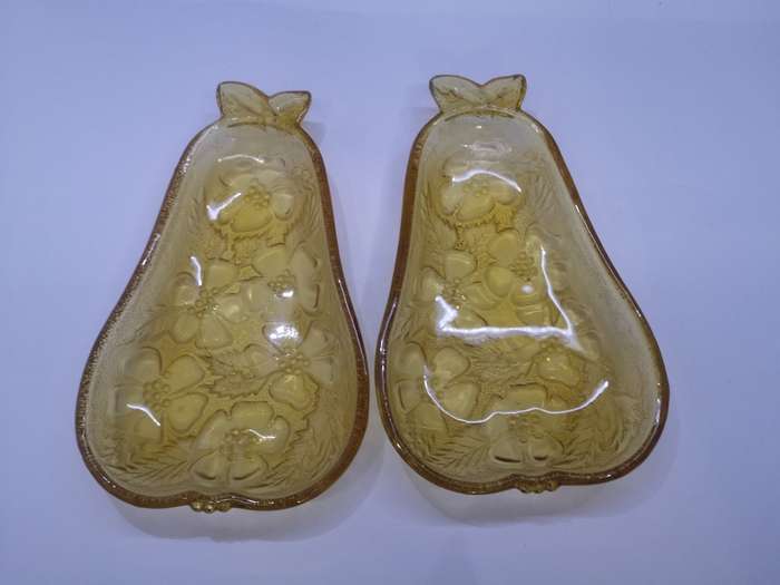 Vintage Hazel Atlas Amber pear shaped pair glass dishes