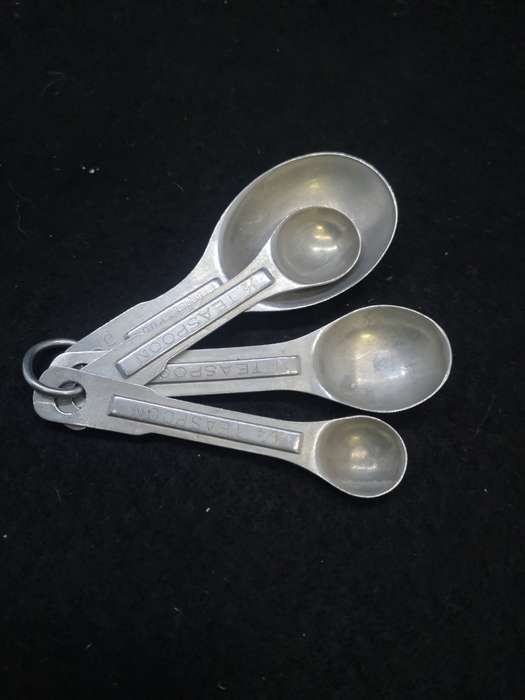 Vintage measurement spoons