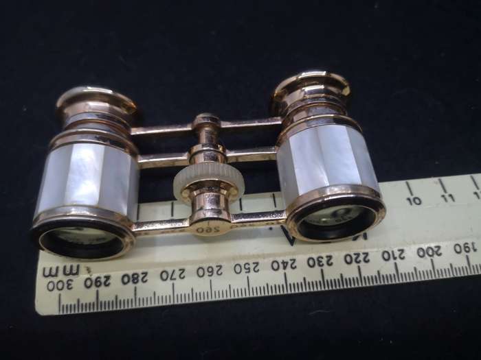 Antique opera binoculars Mother of pearl and brass in carry case